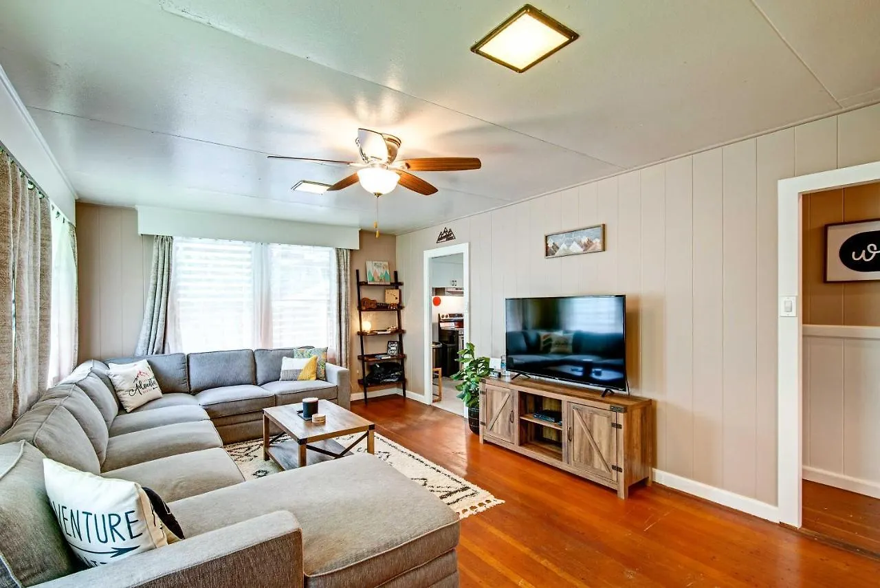 Hale Leilani - Hilo 3Br Cold Ac contacts