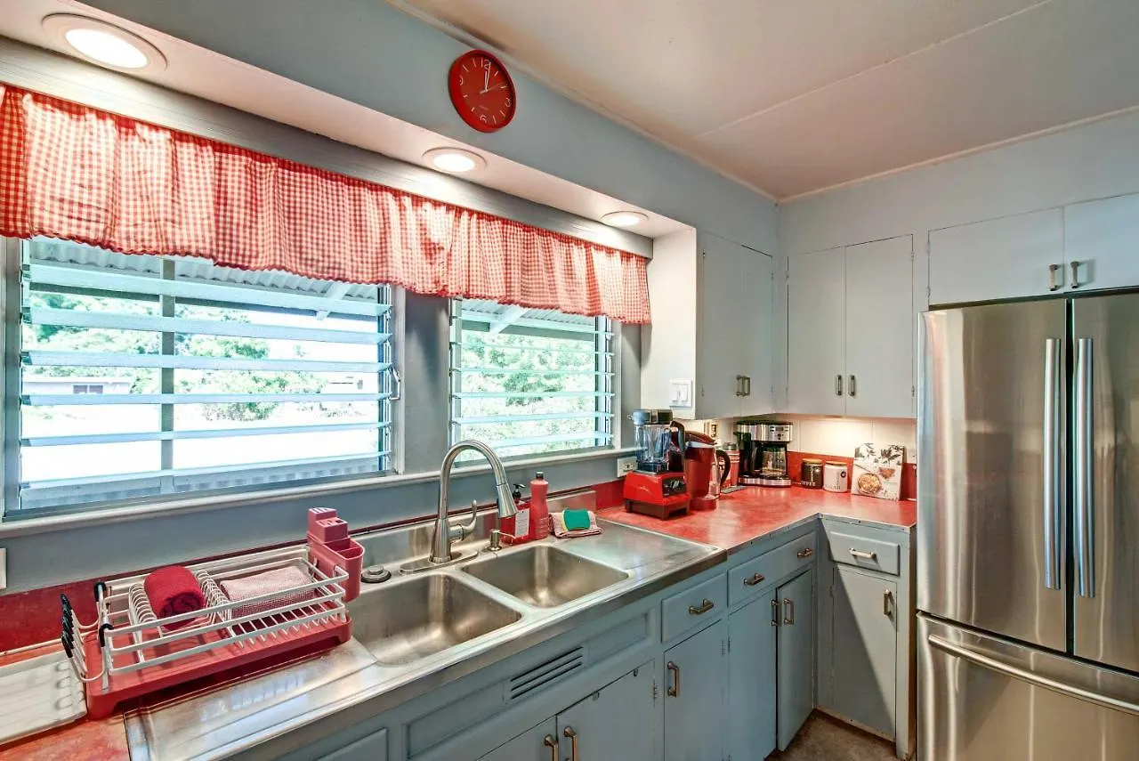 Hale Leilani - Hilo 3Br Cold Ac Hotel Guest house